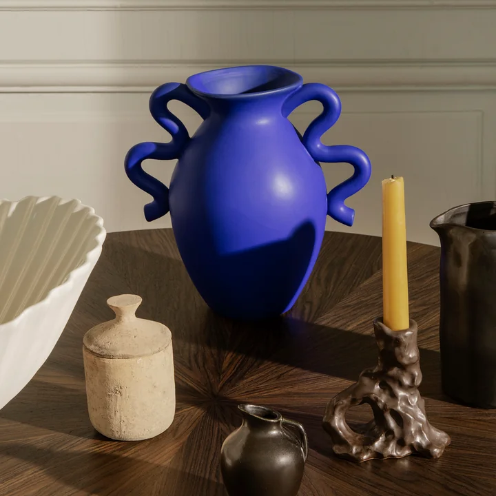 Verso Blumenvase von Ferm Living in der Farbe blau