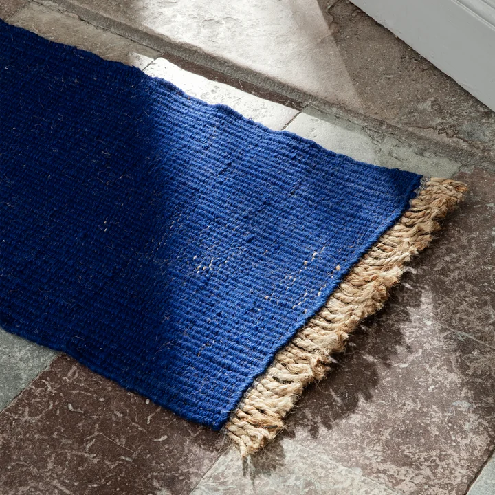 Block Fußmatte von Ferm Living in der Farbe blau