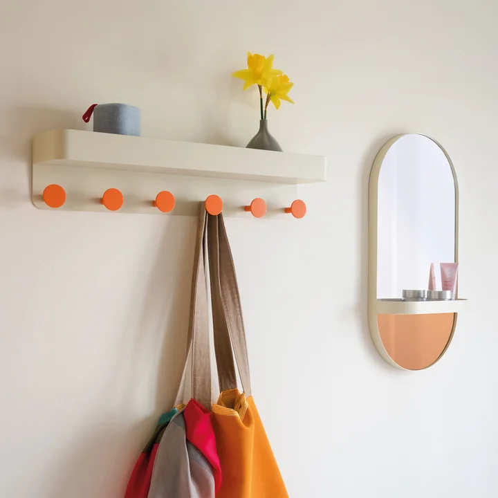 Wandgarderobe und Wandspiegel mit Ablage von Remember