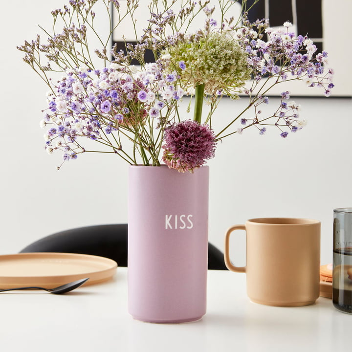 AJ Favourite Porzellan Vase Medium von Design Letters