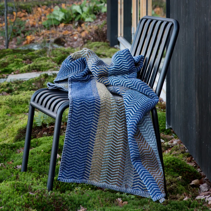 Fri Kissen 60 x 60 cm von Røros Tweed in november view