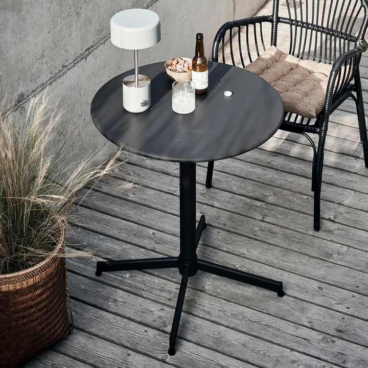 Helo Bistrotisch Outdoor von House Doctor in der Farbe schwarz