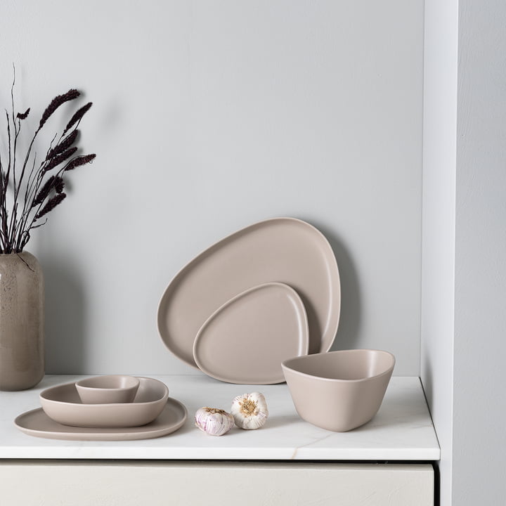 Curve Stoneware Schale von LindDNA