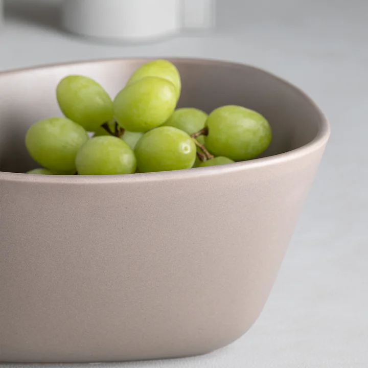 Curve Stoneware Schale von Lind DNA