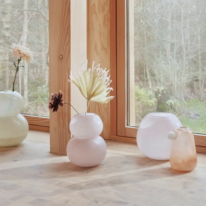 Die organische Lasi Vase von OYOY