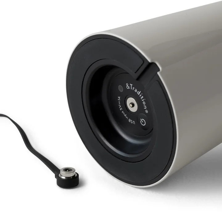 Caret MF1 Akkuleuchte, silk grey von &Tradition