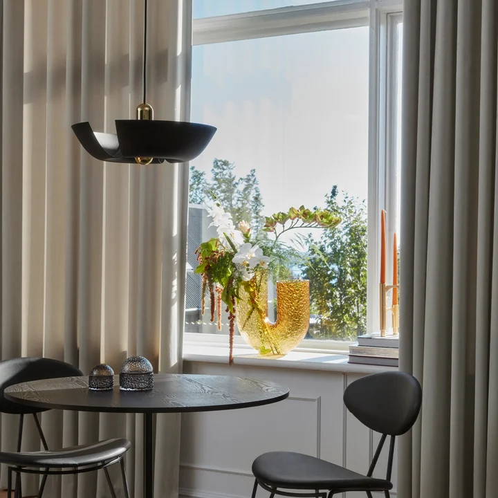 Vasen mit einer skulpturalen Form