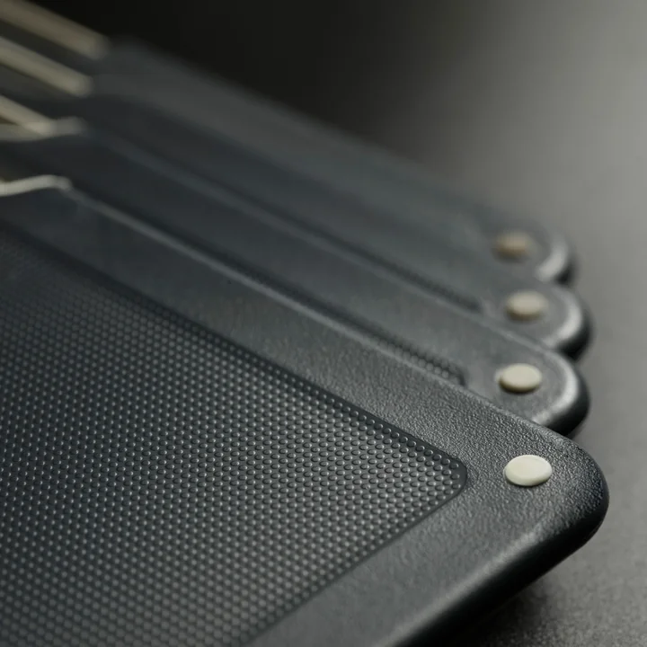 Folio Steel Schneidebretter, Carbon roségold (4-teilig) von Joseph Joseph