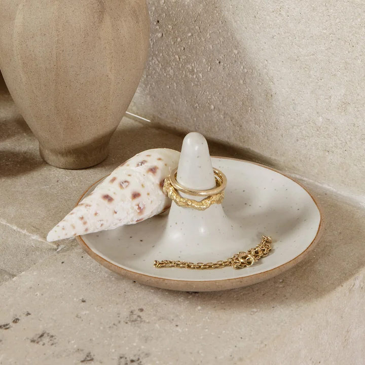 Ring Schmuckaufbewahrung, Ø 9,5 cm, off-white von Ferm Living