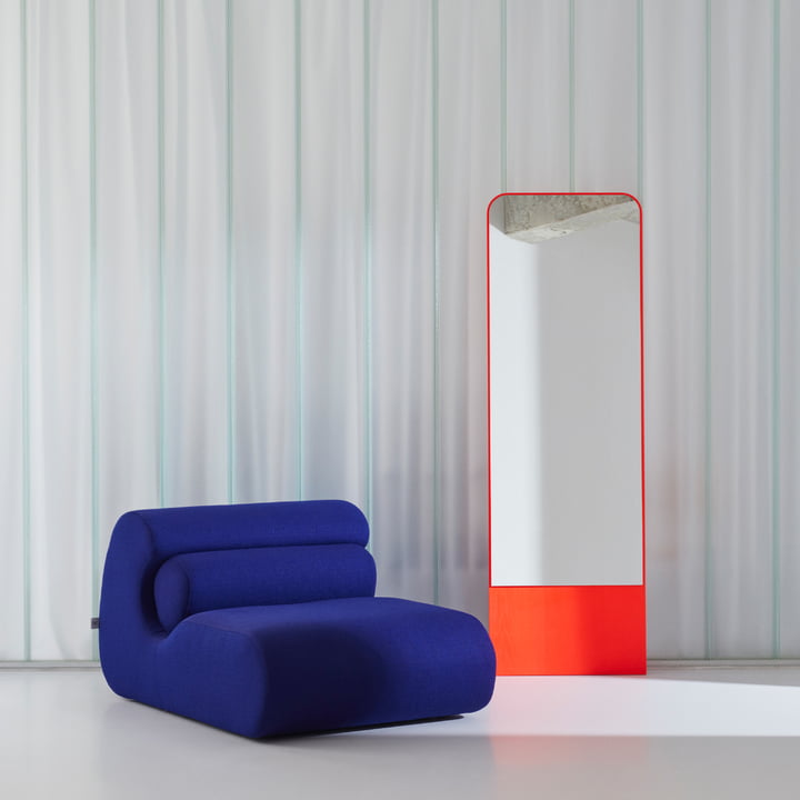 Ola 2-Sitzer Sofa und Friedrich Spiegel von OUT Objekte unserer Tage