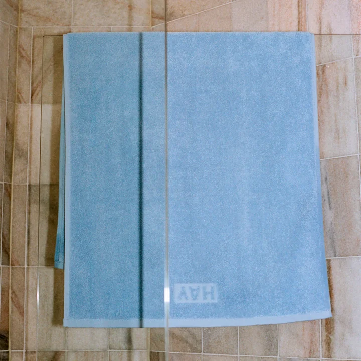 Mono Badetuch, 70 x 140 cm, sky blue von HAY