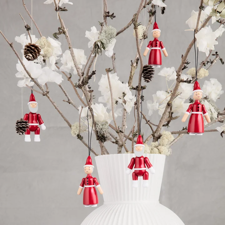 Weihnachtsmann & Weihnachtsfrau Holz-Ornamente von Kay Bojesen in der Ausführung rot / weiß