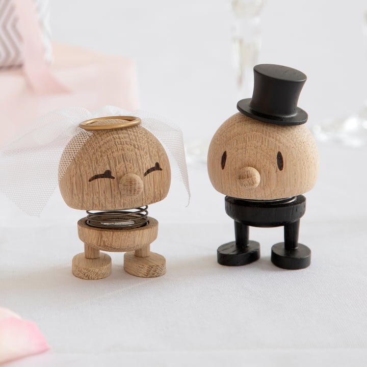Small Braut und Bräutigam Deko-Figuren von Hoptimist in der Ausführung Eiche