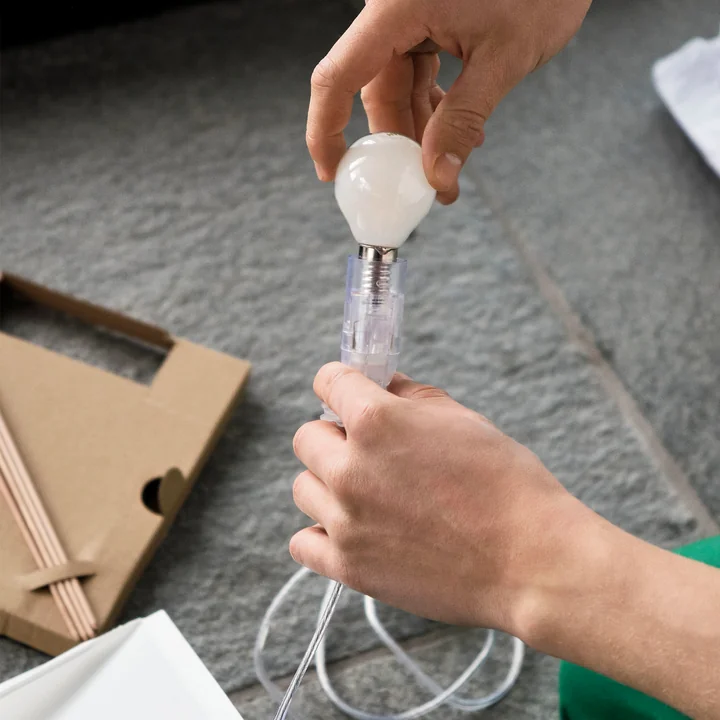 Paper Cube Papier Tischleuchte von HAY