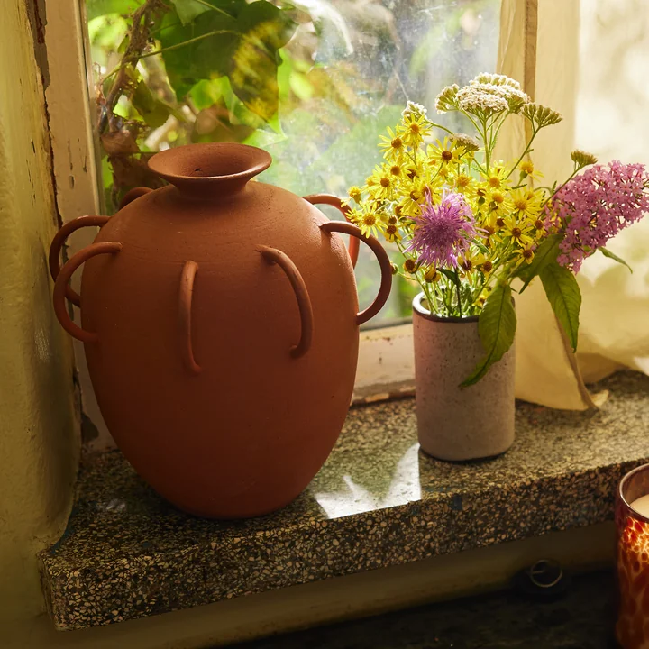Objects Terracotta Vase mit Henkel, natural terracotta von HKliving