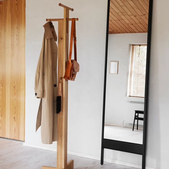 Foyer Kleiderständer von Form & Refine