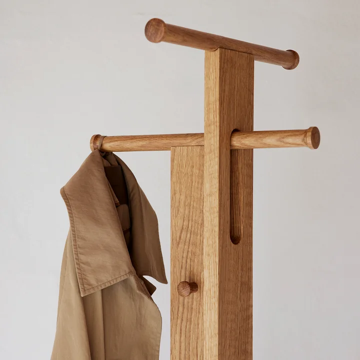 Foyer Kleiderständer von Form & Refine