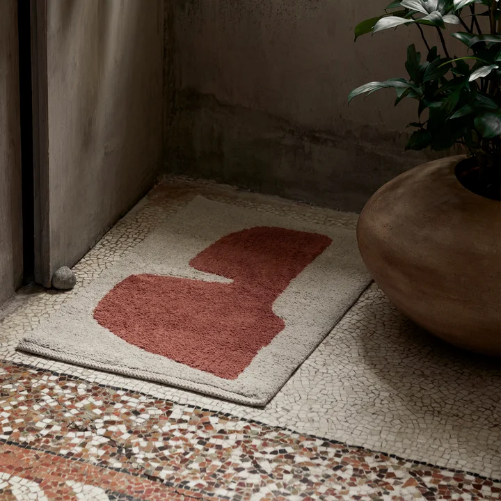 Lay Washable Fußmatte von Ferm Living in der Ausführung parchment / rust