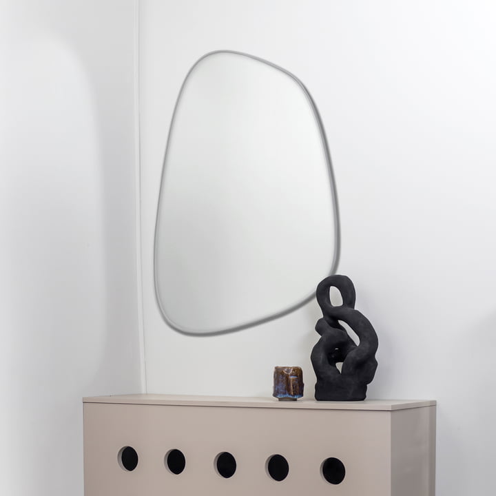 Figura Wandspiegel small von Mette Ditmer in der Ausführung sand grey
