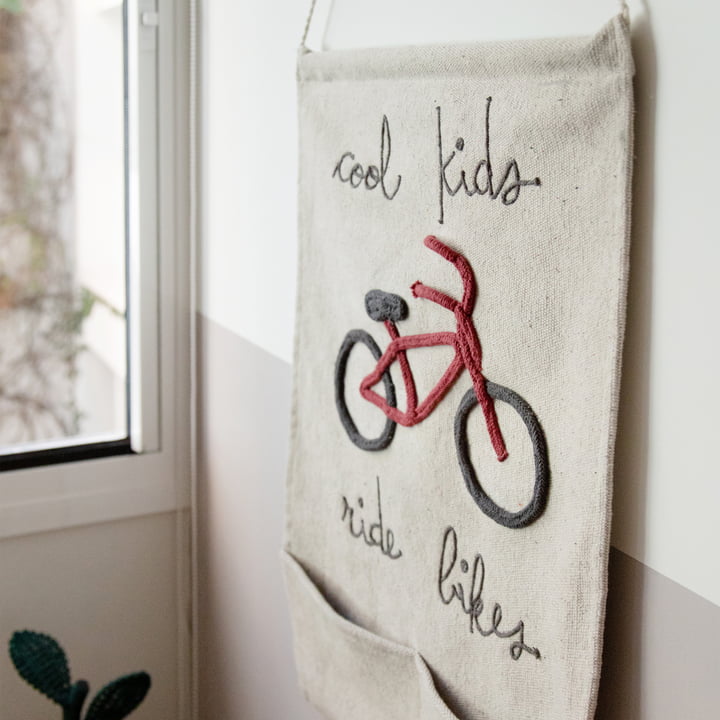 Wandteppich, Cool Kids Ride Bikes, 45 x 70 cm, natur / rot von Lorena Canals