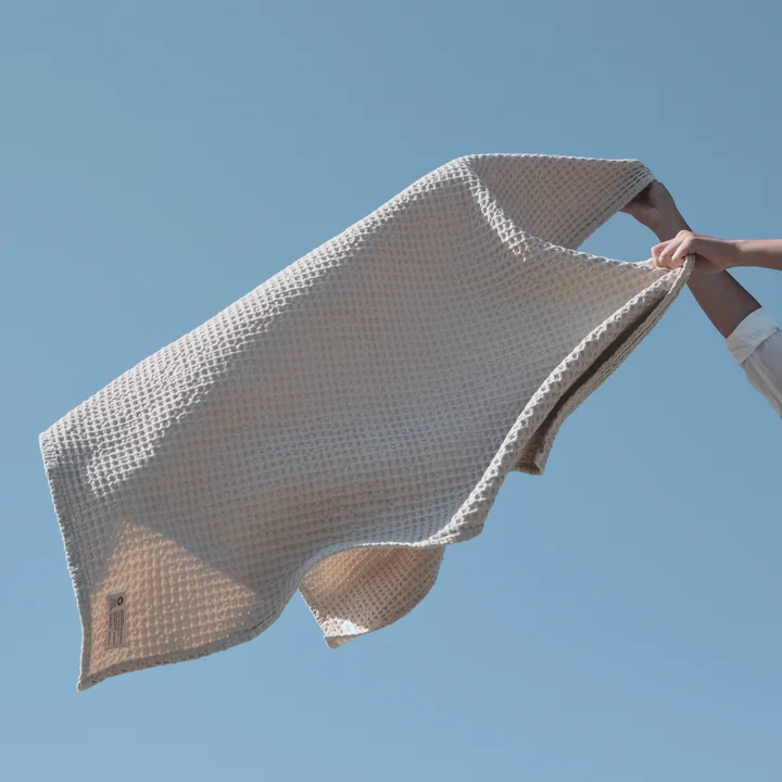 Big Waffle Badetuch & Decke, 100 x 150 cm, stone von The Organic Company