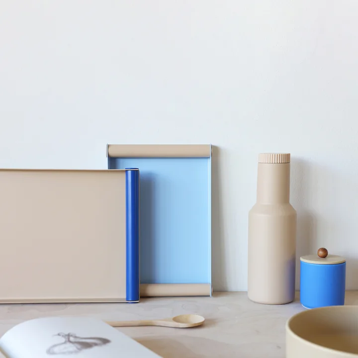 Design-Letters-Ray-Tablett-Ambiente-1