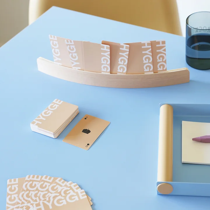 Design-Letters-Hygge-Kartenspiel-beige-A2