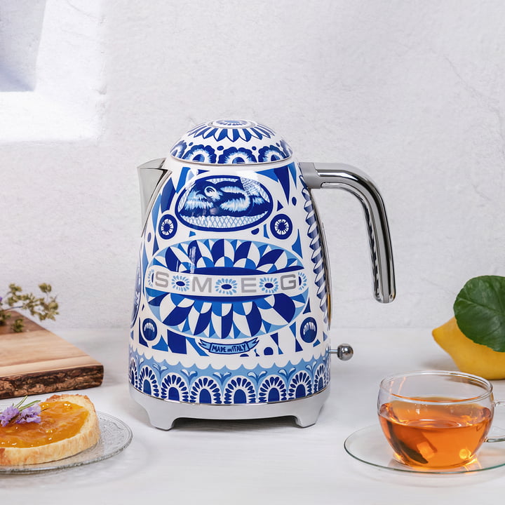 Smeg - Wasserkocher 1,7 l (KLF03), Dolce & Gabbana, blu mediterraneo