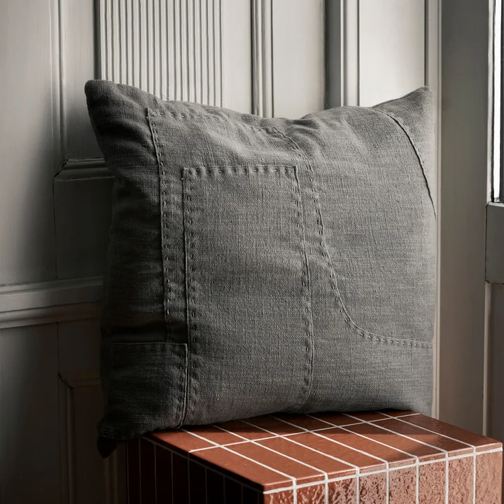 Ferm Living - Darn Kissen, 50 x 50 cm, blaugrau