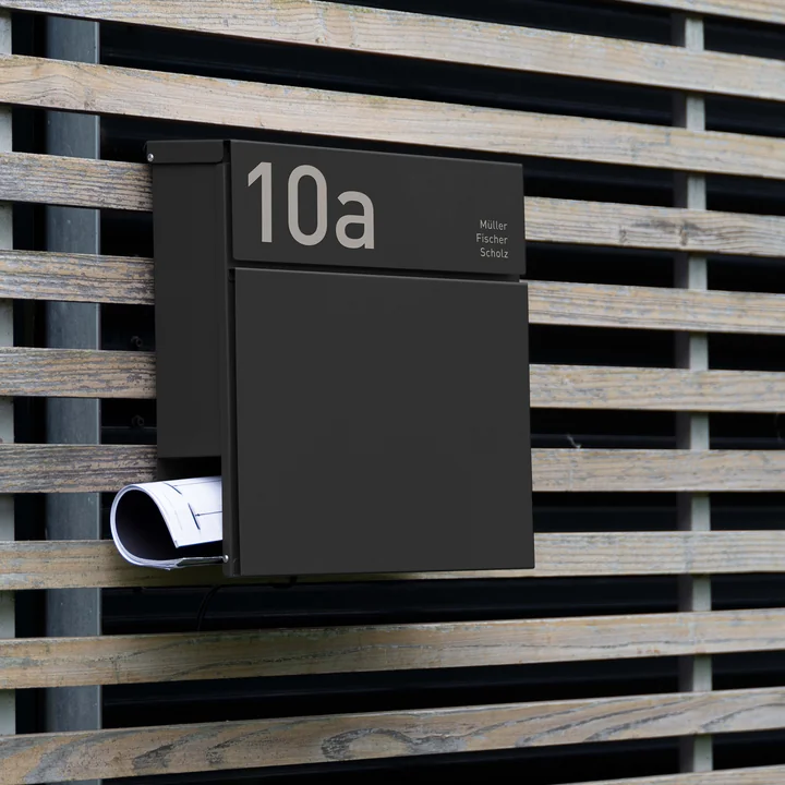 Briefkasten Letterman VI mit Zeitungsrolle von Radius Design