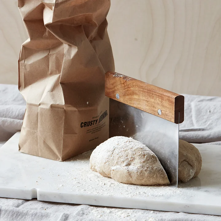 Teigschneider, Akazie natur / Edelstahl von Nicolas Vahé