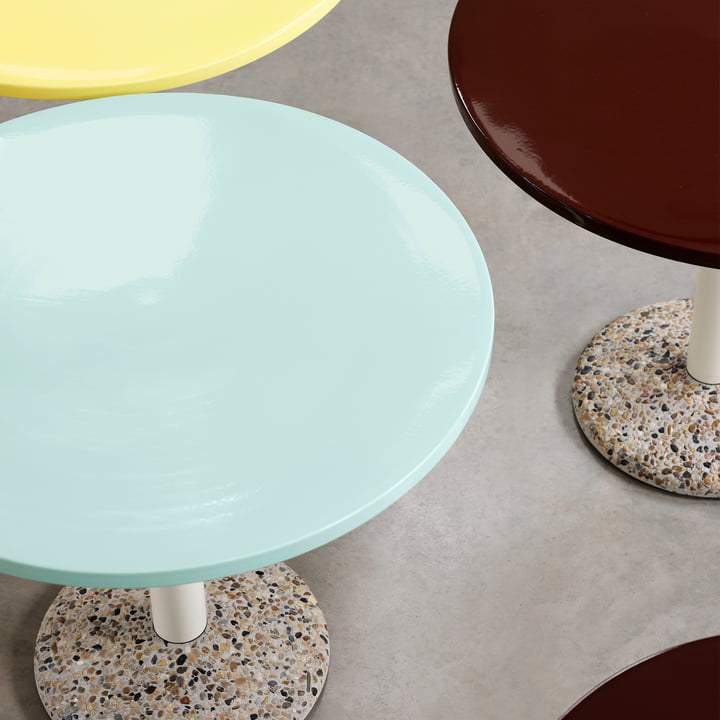 Der Ceramic Table von Hay