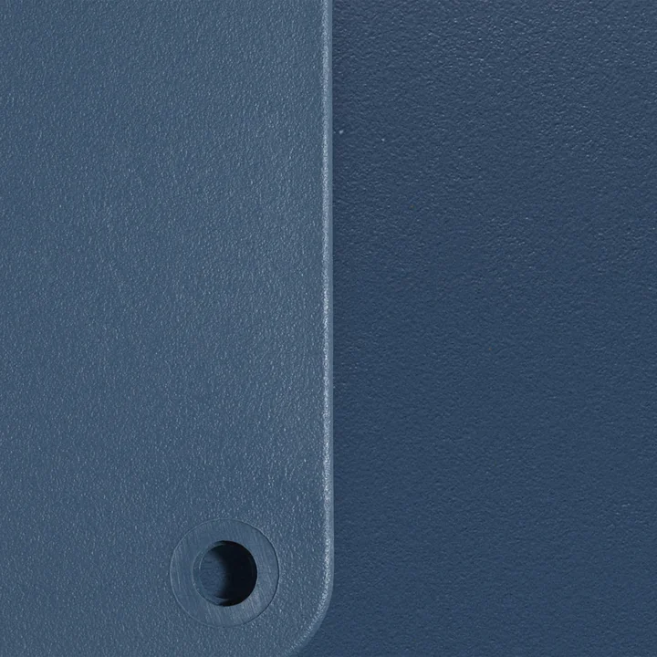 Eames Plastic RE Materialmuster von Vitra in der Farbe meerblau