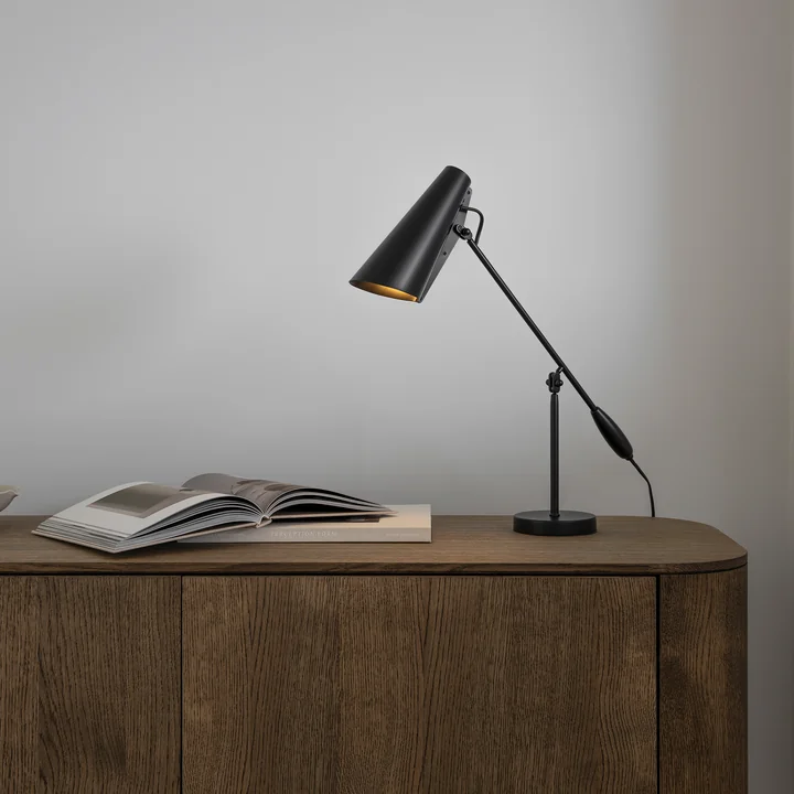 Birdy_Table_All_black_on-Loud_Northern_ph_Elisabeth_Heier-High_res