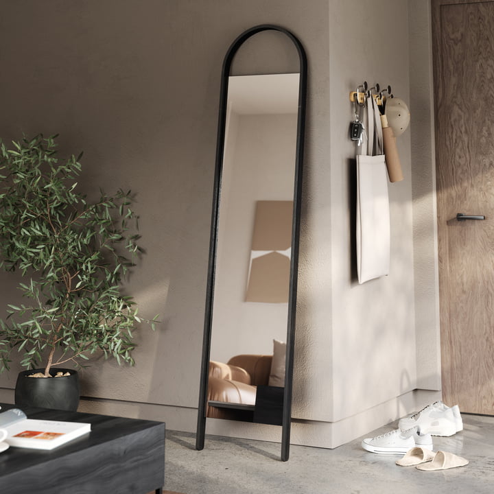 Bellwood Anlehnspiegel, 157 x 51 cm, schwarz von Umbra