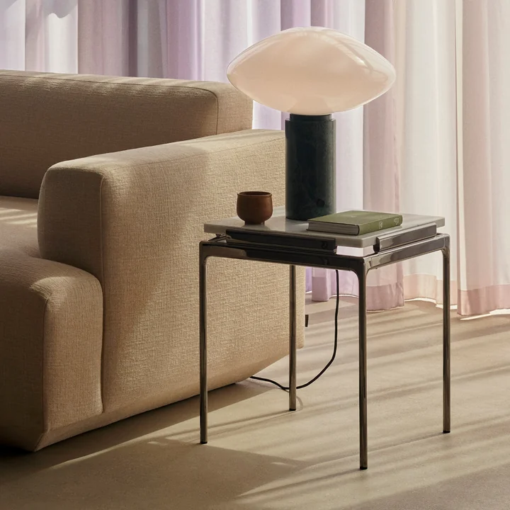 Sett Side Table LN11, Bianco Carrara / Chrom dunkel von &Tradition