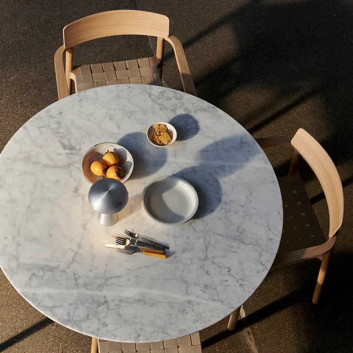 Betty TK9 Armlehnstuhl, Eiche natur / Gewebe natur von &Tradition