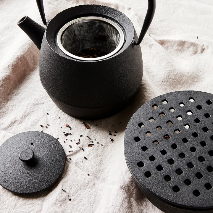 Cast Brenner von Nicolas Vahé