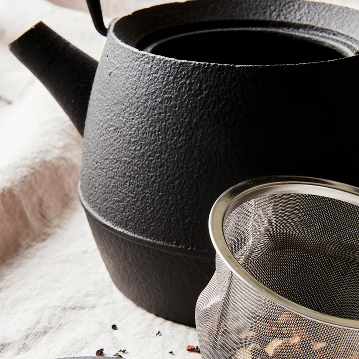 Cast Brenner von Nicolas Vahé