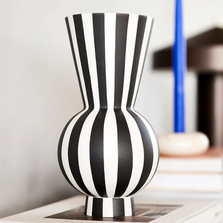 OYOY - Toppu Vase, Ø 14,5 x H 28 cm, weiß / schwarz