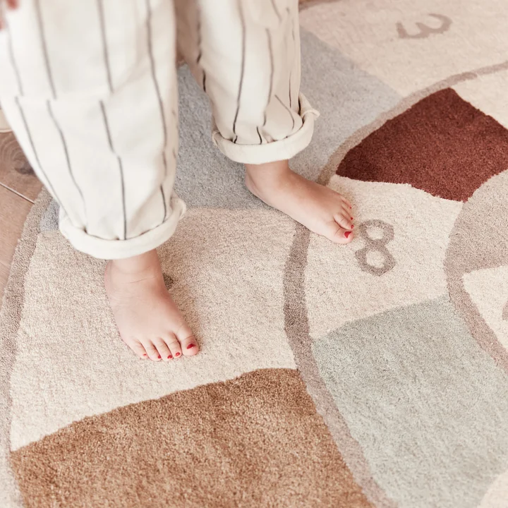 Nautilus Teppich, beige / weiß von OYOY Mini