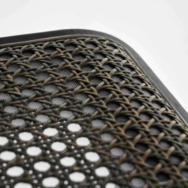 S 32 Freischwinger von Thonet