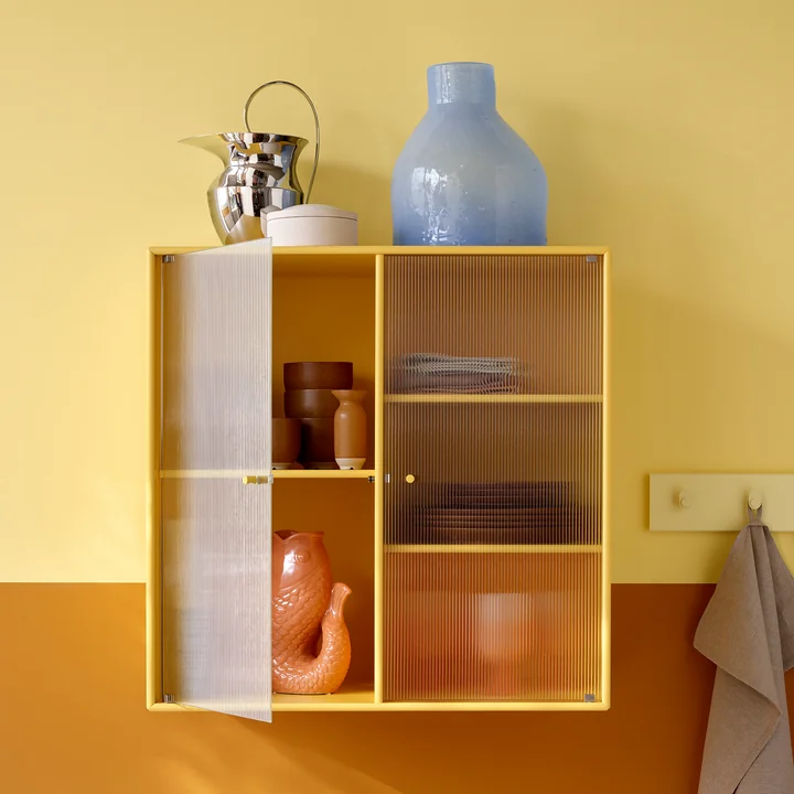 Ripple II Vitrinenschrank von Montana