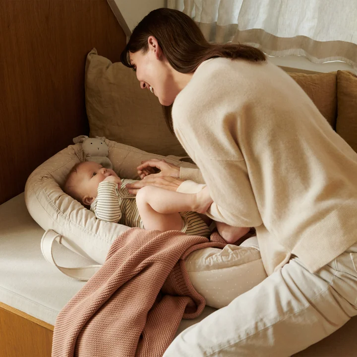 Gro tragbares Babynest von LIEWOOD