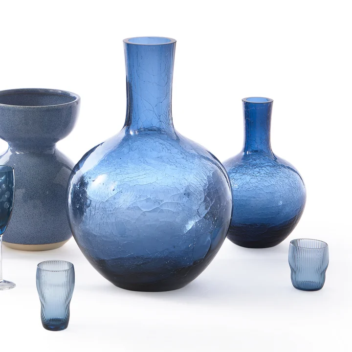 POLSPOTTEN - Crackled Glass Ball Body Vase, dunkelblau