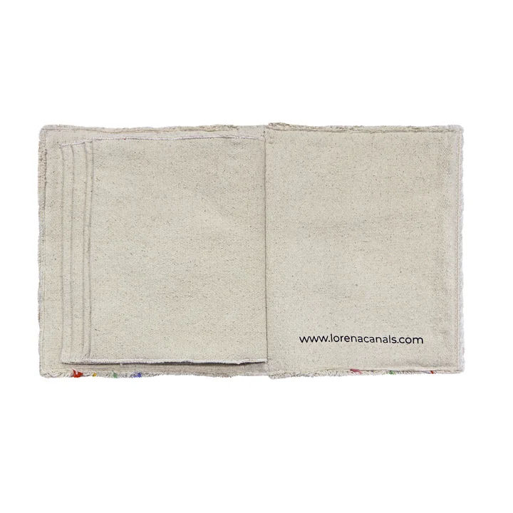 Aktivitätsbuch von Lorena Canals