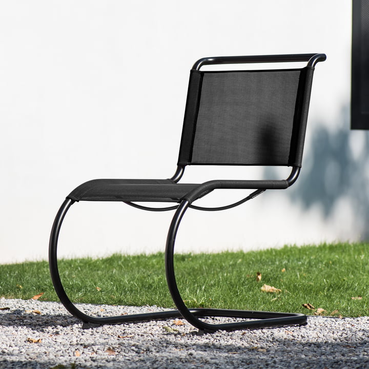 S 533 N Stuhl, Gestell tiefschwarz (RAL 9005) / Gewebe schwarz (All Seasons) von Thonet