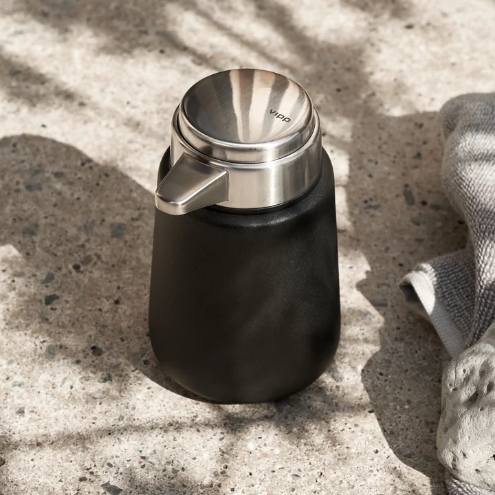 9 Seifenspender zur Wandmontage von Vipp