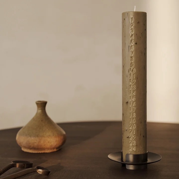 Mura Adventskerze, H 25 cm, aschbraun von Ferm Living