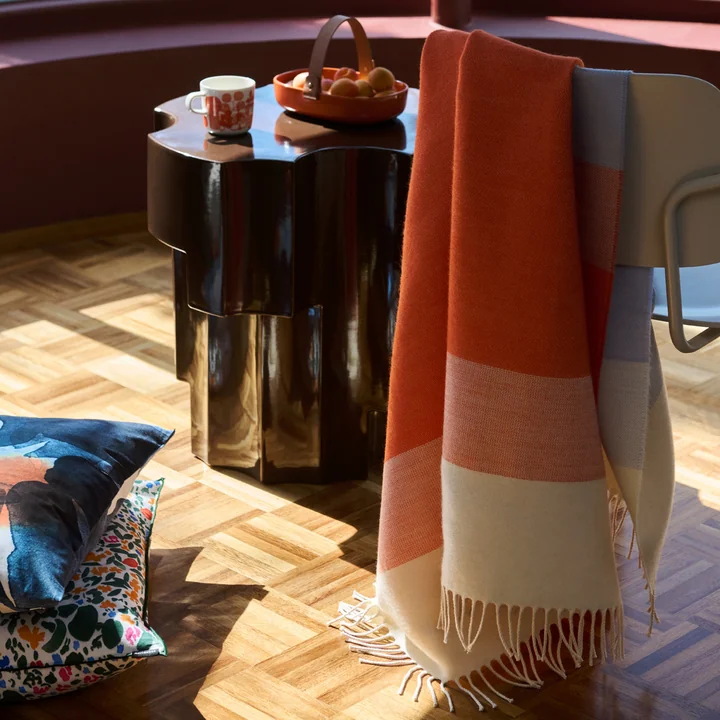 Marimekko - Hennika Decke, 120 x 180 cm, orange / weiß / hellblau